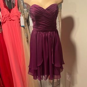 Size 10. Strapless Gown. Color:Wine.